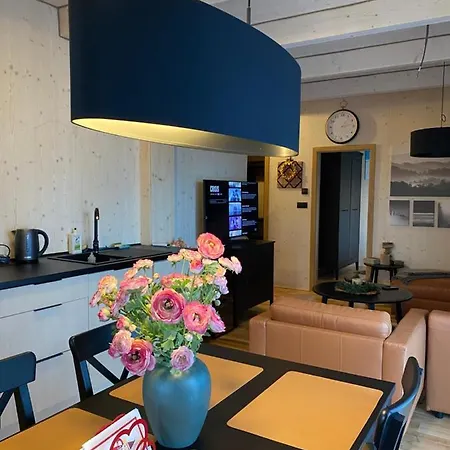 Stvrta Voda - Smrekovica ديمانوفْشكا دولِنا